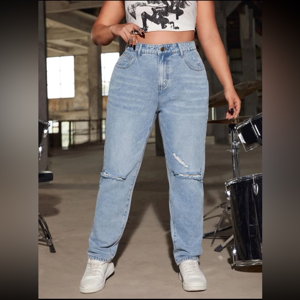SHEIN ICON Plus High Waist Ripped Frayed Straight Leg Jeans
